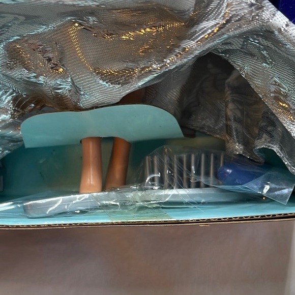 Barbie Winter Velvet Special Edition Doll - Picture 5 of 6